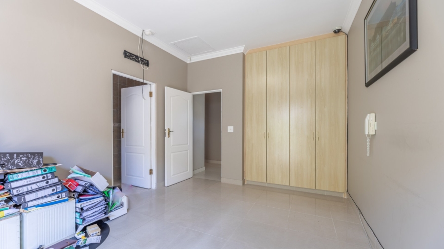 4 Bedroom Property for Sale in Big Bay Western Cape